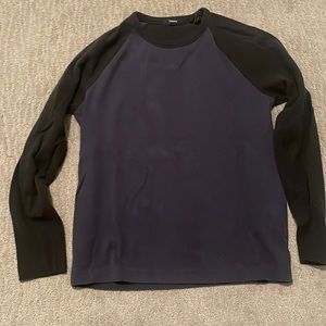 Theory mens sweater. Blue and black